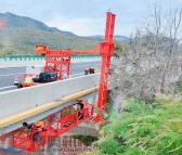 桥梁集中排水管安装车 侧边施工设备可遥控升级360度旋转