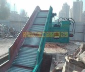 郑州高配价实废纸箱打包机协力纯钢输送带液压打包机