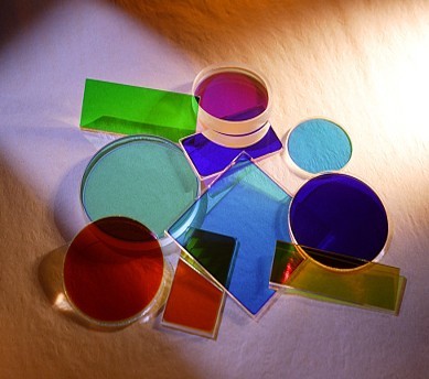 多种型号彩色玻璃滤光片