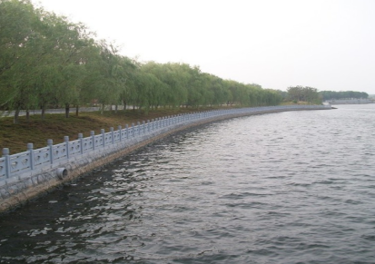 欣荣1-1.5米扇行仿木护栏 园林景区河堤护栏可开模定制