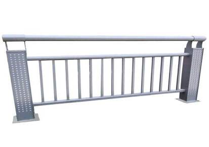 镀锌管喷塑桥梁灯光栏杆 市政道路LED灯光隔离栏 桥梁河道钢护栏
