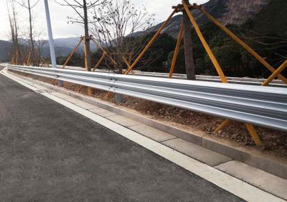 贵州高速波形防撞栏公路波形护栏板热镀锌乡村双波护栏