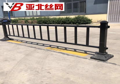 源头厂家促销城市交通道路锌钢 防眩护栏