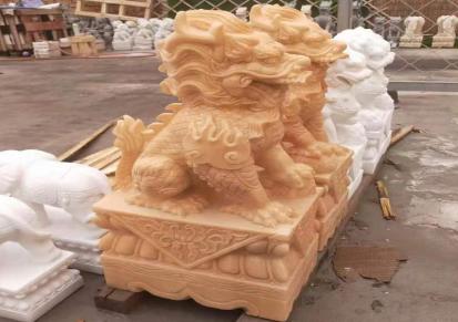 泰棋石业厂家 汉白玉石雕麒麟 门口摆件石麒麟动物石雕一对