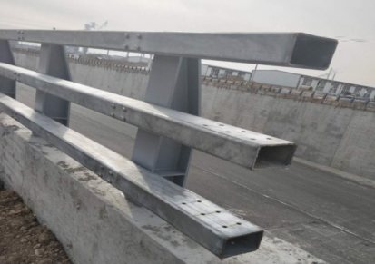 复合管防撞护栏定制 防撞护栏加工 聚晟 不锈钢防撞护栏