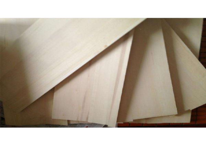 菏泽润恒木制品专业生产制造杨木拼板 杨木拼板厂家批发价格便宜 质量有保障