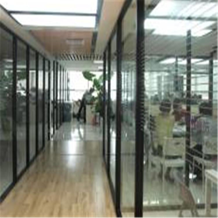 亮雅装饰 展厅玻璃隔断 铝合金可移动玻璃隔断墙  厂家供应