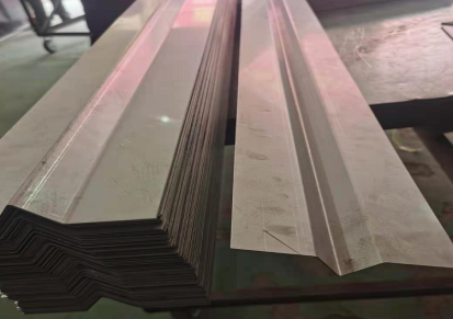 不锈钢V型伸缩缝止水钢带板201止水钢板304不锈钢板重庆厂家