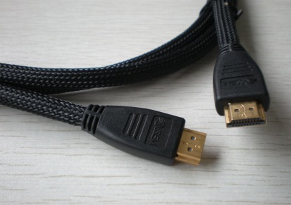 1.3b 插头镀金15U 带尼龙网管 HDMI连接线 5米