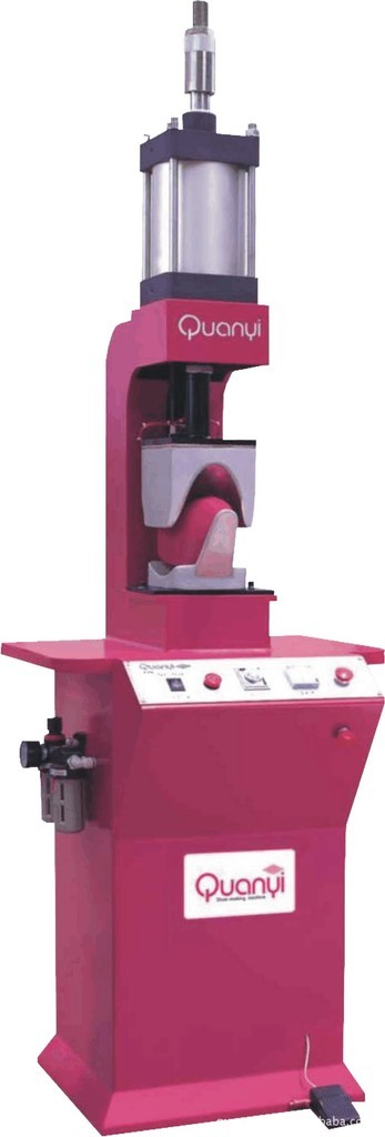 厂家供应制鞋机械-QY667 扫刀式双冷双热后跟定型机