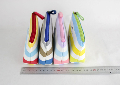 新款 韩国文具 糖果色 彩纹铁塔多功能收纳笔袋 批发