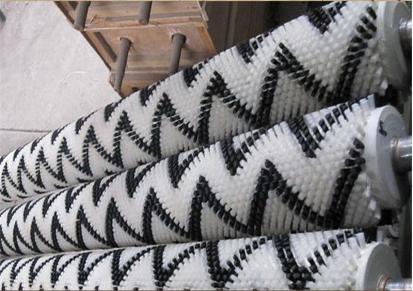 泰阳橡塑加工生产尼龙丝毛刷辊 滚筒空心毛刷 毛刷条支持定制