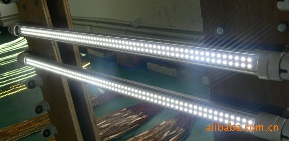 LED日光灯管 LED节能灯 36瓦T8