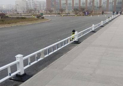 河南鑫栏制品市政护栏-公路分隔护栏厂家定制价格优惠