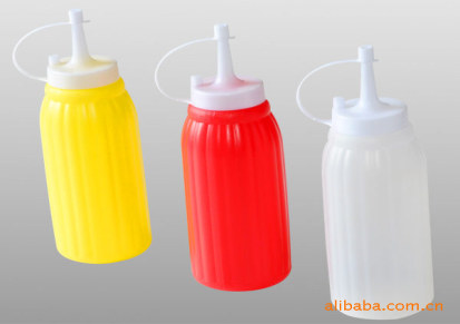 供应各种款式挤奶瓶，调味壶。塑料挤奶瓶，塑料调味壶