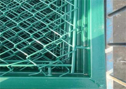 瑞润 浸塑低碳钢丝勾花护栏网 操场铁丝包塑围网