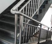 钢结构焊接加工厂家 楼梯踏步加工 防护栏杆安装