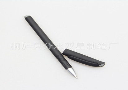 厂家热销款 黑色中性笔可做0.5mm1.0mm笔芯 铁挂钩签字笔 logo