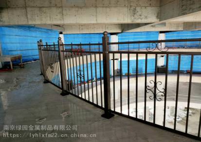 南京蜂巢酒店阳台栏杆南京阳台栏杆生产厂家