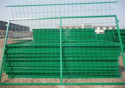 西藏护栏网拉萨那曲日喀则阿里地区公路护栏网林芝护栏网波密围栏