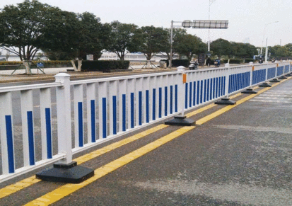 路扬 市政道路护栏隔离栏交通公路马路防撞户外室外栅栏