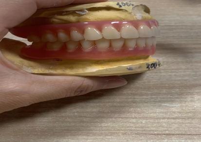 透明矫正器 隐形矫治器个性化定制生产 中国的透明牙套直接3D打印 义齿厂家