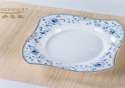 多喜家碗套装中式骨瓷餐具碗盘碗碟套装家用高档中国风礼盒装