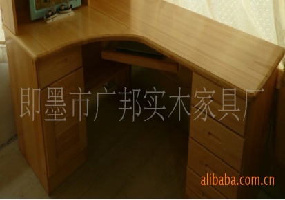 山东厂家大量供应 优质松木家具电脑桌 专业加工定制 图