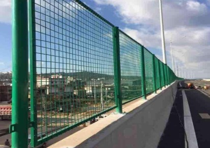 烨琦桥梁护栏网厂家定制 公路护栏报价 波形护栏施工安装
