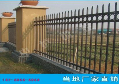 万宁围墙栅栏厂家报价 农村锌钢护栏安装图解 铁栏杆
