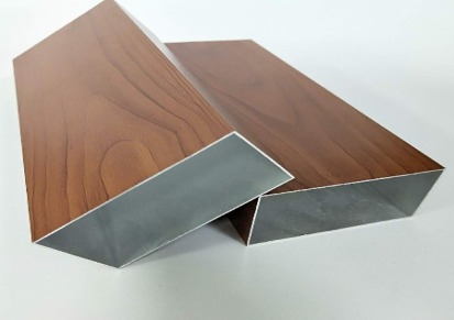 富腾金属装饰材料厂家直供-木纹弧形铝方通-型材铝合金方管