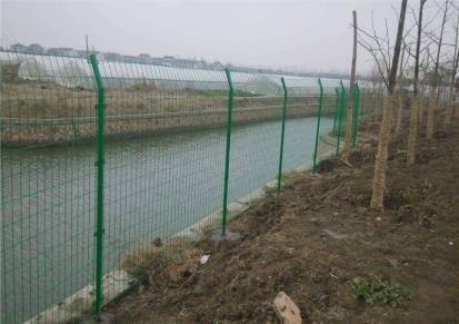 水库护栏网-水源地护栏网-河道围栏网-水库-池塘-河道两边起防护隔离
