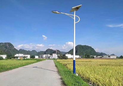 柳州福华金豆LED太阳能路灯 海螺臂12米路灯杆