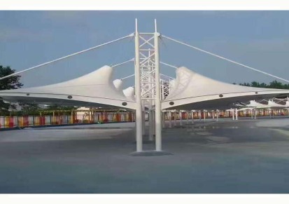 大量供应 景悦 体育设施 张拉膜球场雨棚 安装膜结构