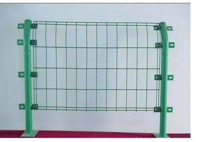 钢丝隔离网A隔离防护栏厂家A养猪围栏