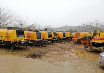 江苏扬州邗江60.80.90高压地泵,拖泵混凝土输送泵车出租