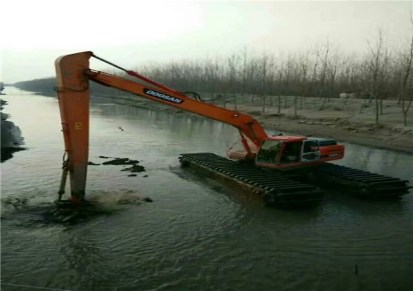 水上挖掘机出租 水上挖掘机出租厂家 泽军机械