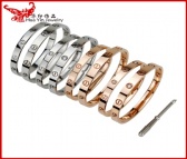 韩版时尚电镀18K玫瑰金钛钢螺丝刀镶钻情侣手镯